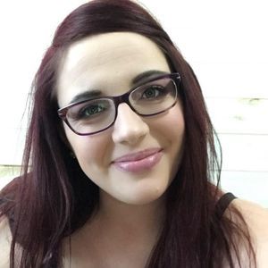 Meet your Posher, Desiree